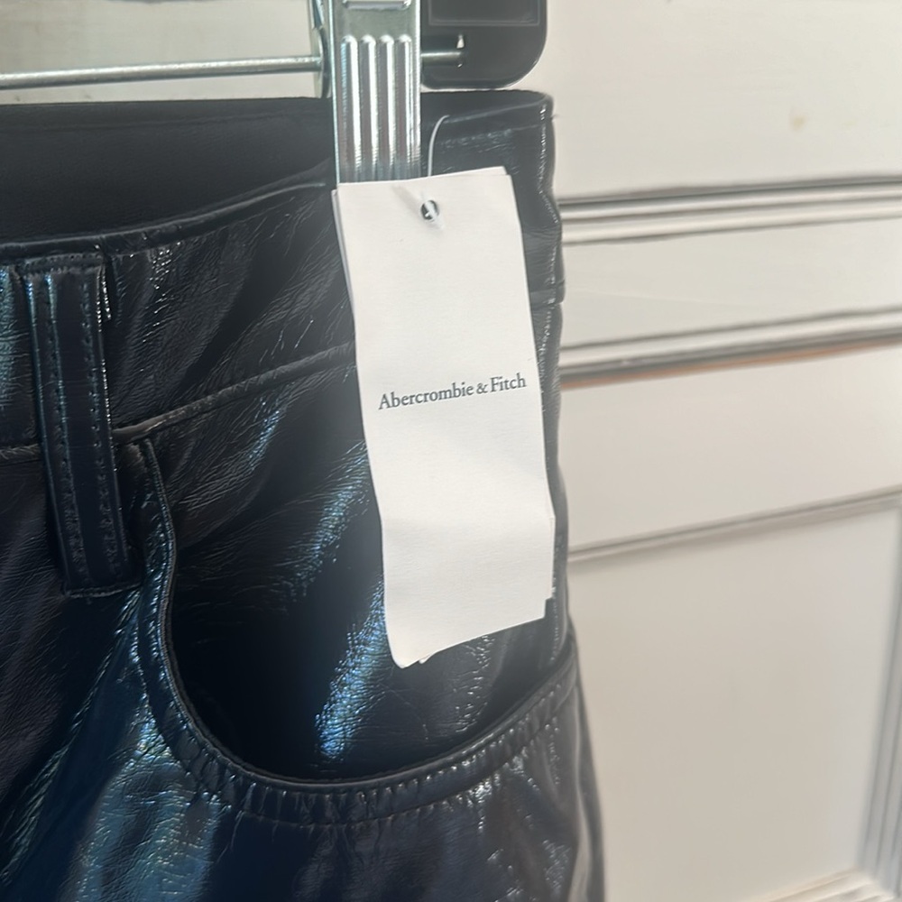 Abercrombie 90's straight vegan leather pants - Picture 6 of 7